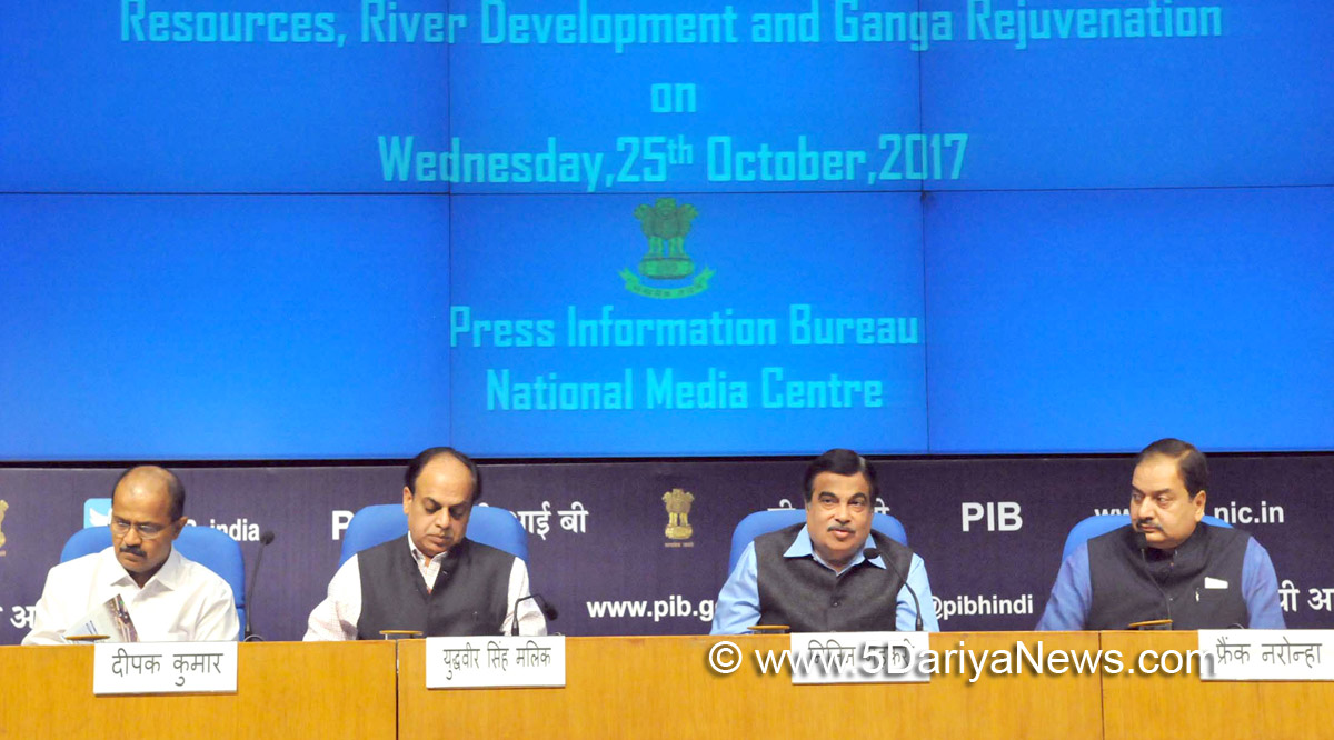 Nitin Gadkari addressing a press conference on “Bharatmala”, in New Delhi on October 25, 2017. 