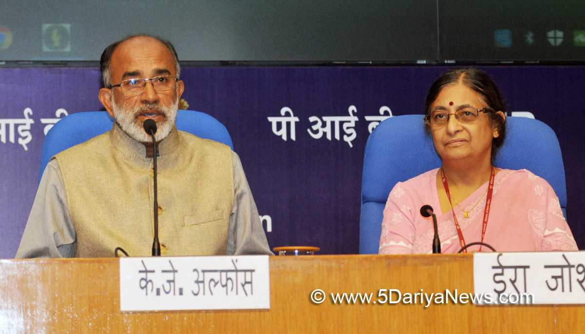 The Minister of State for Tourism (I/C) and Electronics & Information Technology, Shri Alphons Kannanthanam addressing at the launch of the ‘Vidyarthi Vigyan Manthan’ App, a talent search hunt initiative, in New Delhi on October 31, 2017.