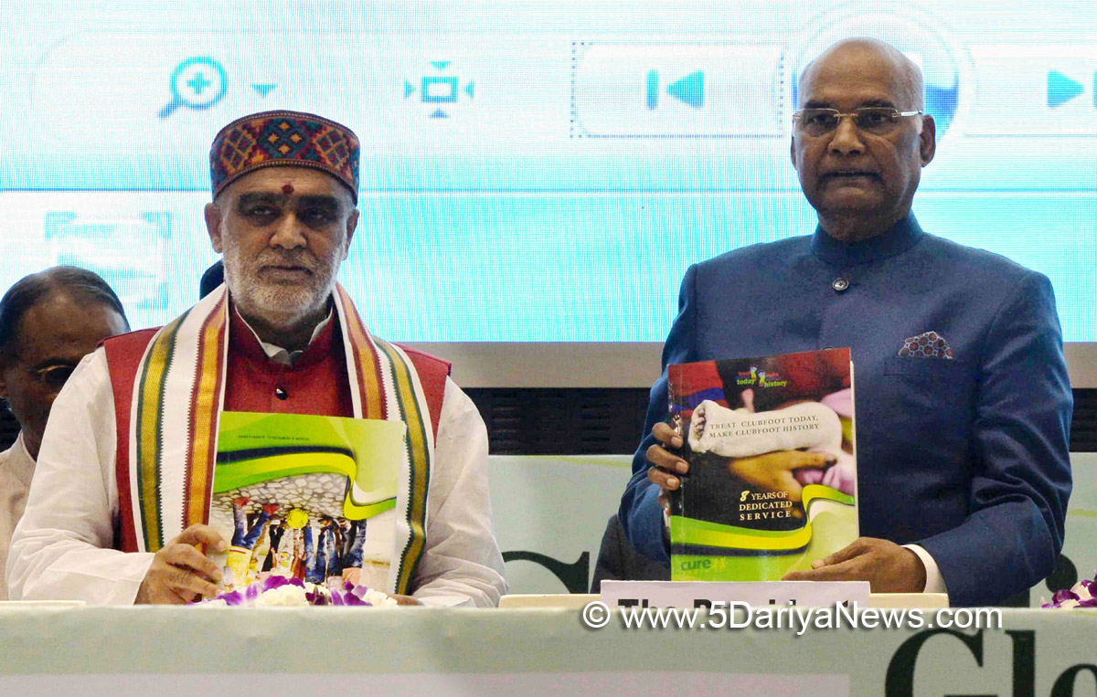 The President, Shri Ram Nath Kovind releasing the publication at the inauguration of the Global Clubfoot Conference, organised by the CURE India in partnership with the Ministry of Health and Family Welfare, in New Delhi on November 01, 2017. The Minister of State for Health & Family Welfare, Shri Ashwini Kumar Choubey is also seen.