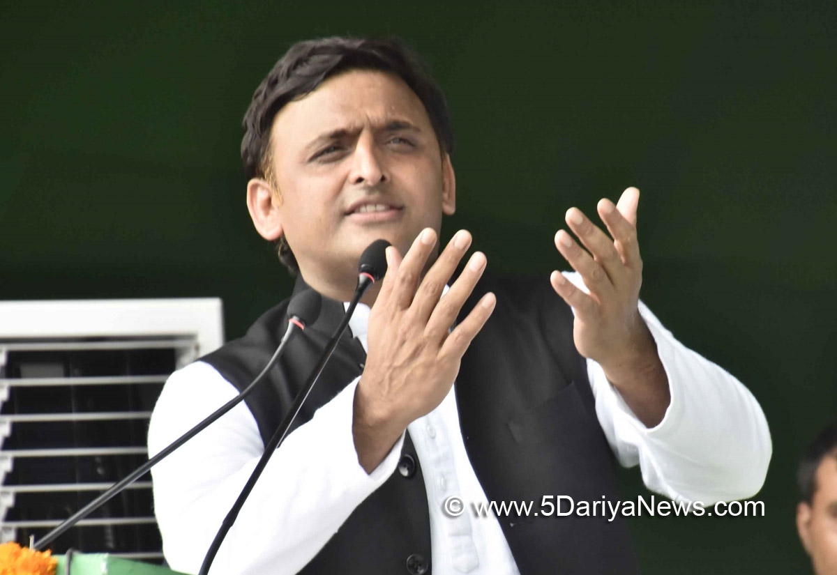 अखिलेश यादव