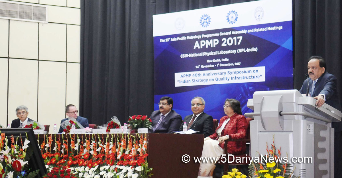 Dr. Harsh Vardhan addressing at the inauguration of the symposium on “Indian Strategy for Quality Infrastructure”, during the 33rd Asia Pacific Metrology Program General Assembly Meeting, in New Delhi on November 29, 2017.
