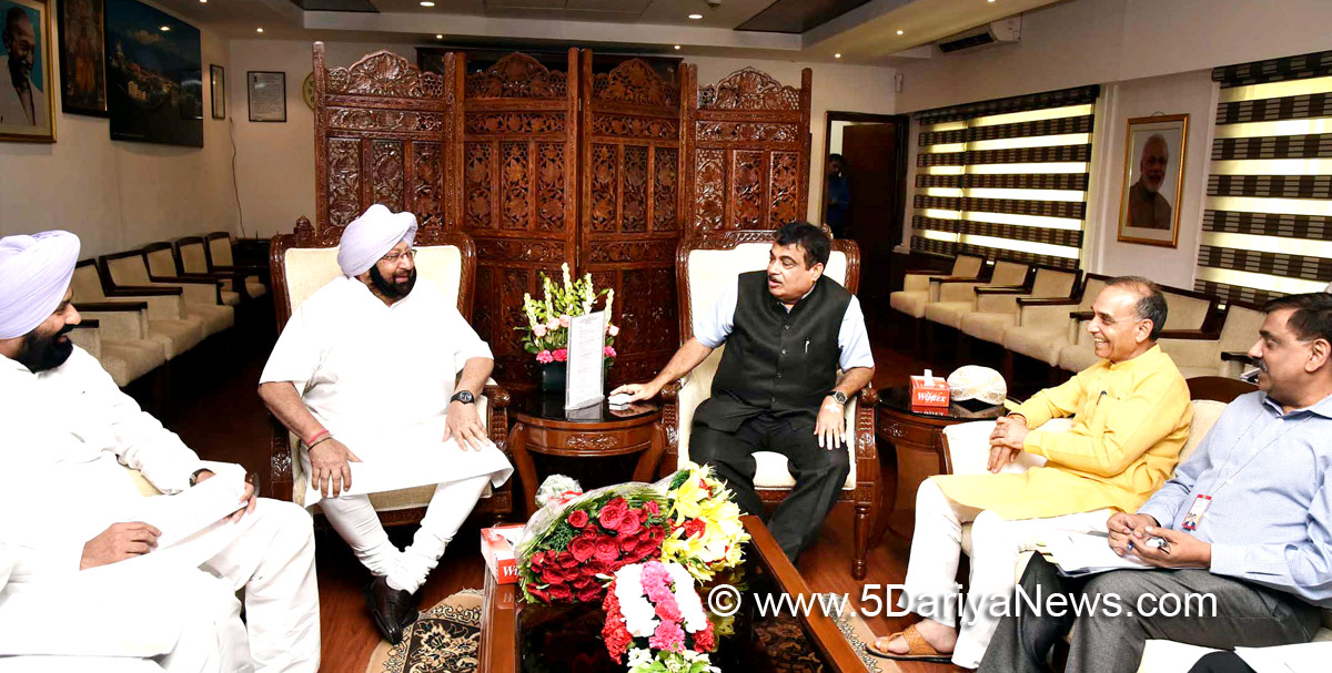 The Chief Minister of Punjab, Capt. Amarinder Singh meeting the Union Minister for Road Transport & Highways, Shipping and Water Resources, River Development & Ganga Rejuvenation, Shri Nitin Gadkari, to discuss various issues pertaining to State, in New Delhi on June 18, 2018.
