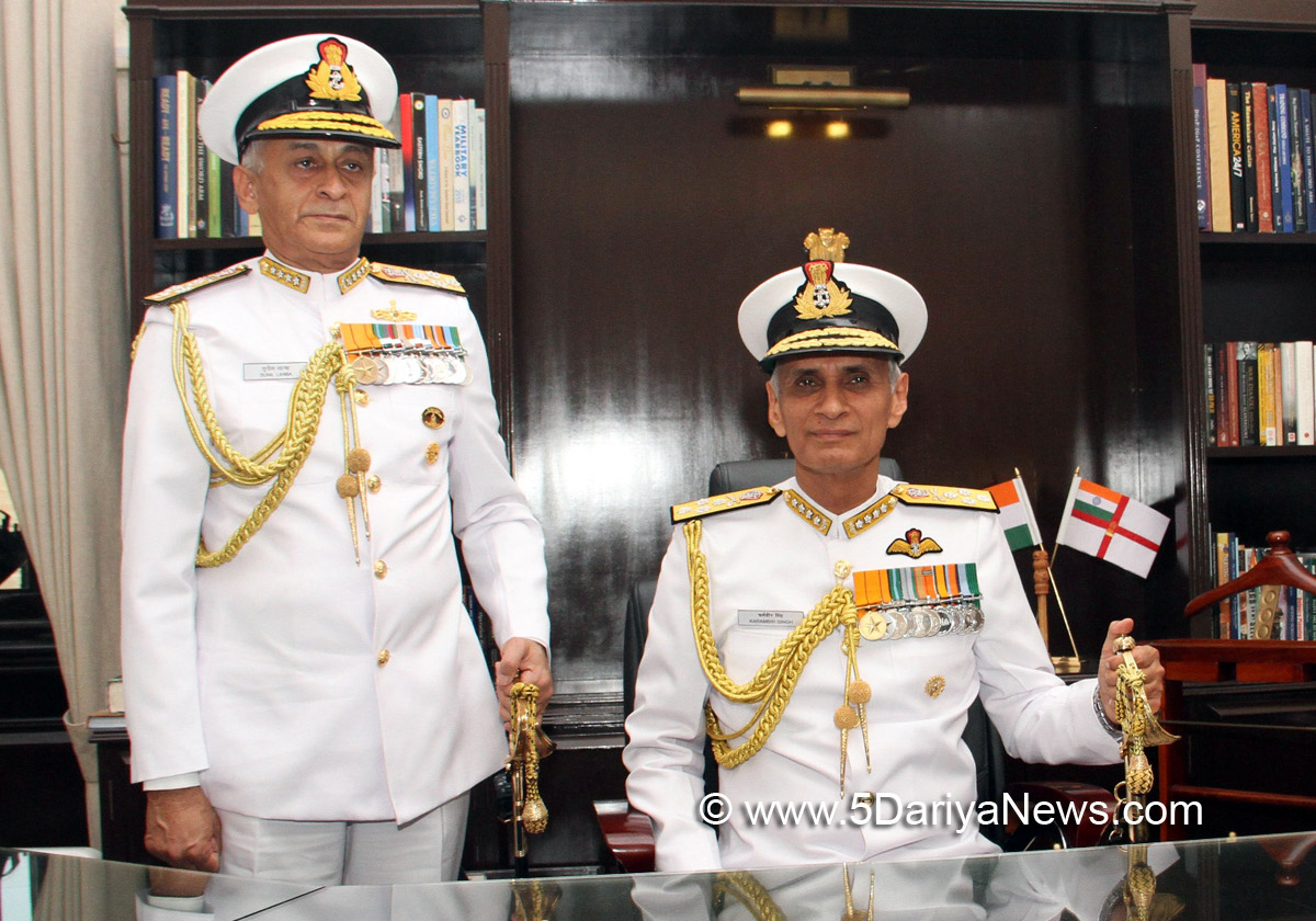 The Chief of Naval Staff, Admiral Karambir Singh assuming the command of the Indian Navy, in New Delhi on May 31, 2019. The outgoing Chief of Naval Staff, Admiral Sunil Lanba is also seen.