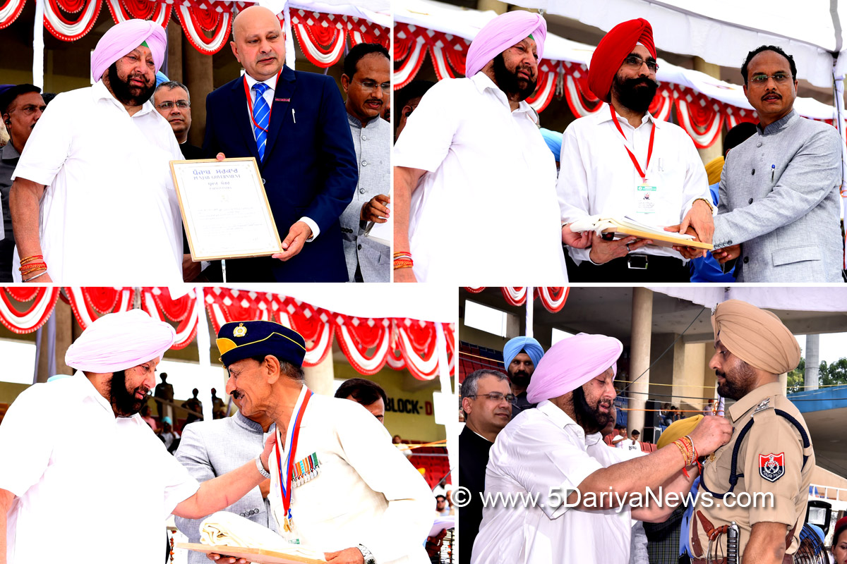 Captain Amarinder Singh Honours 21 Eminent Personalities With State Award