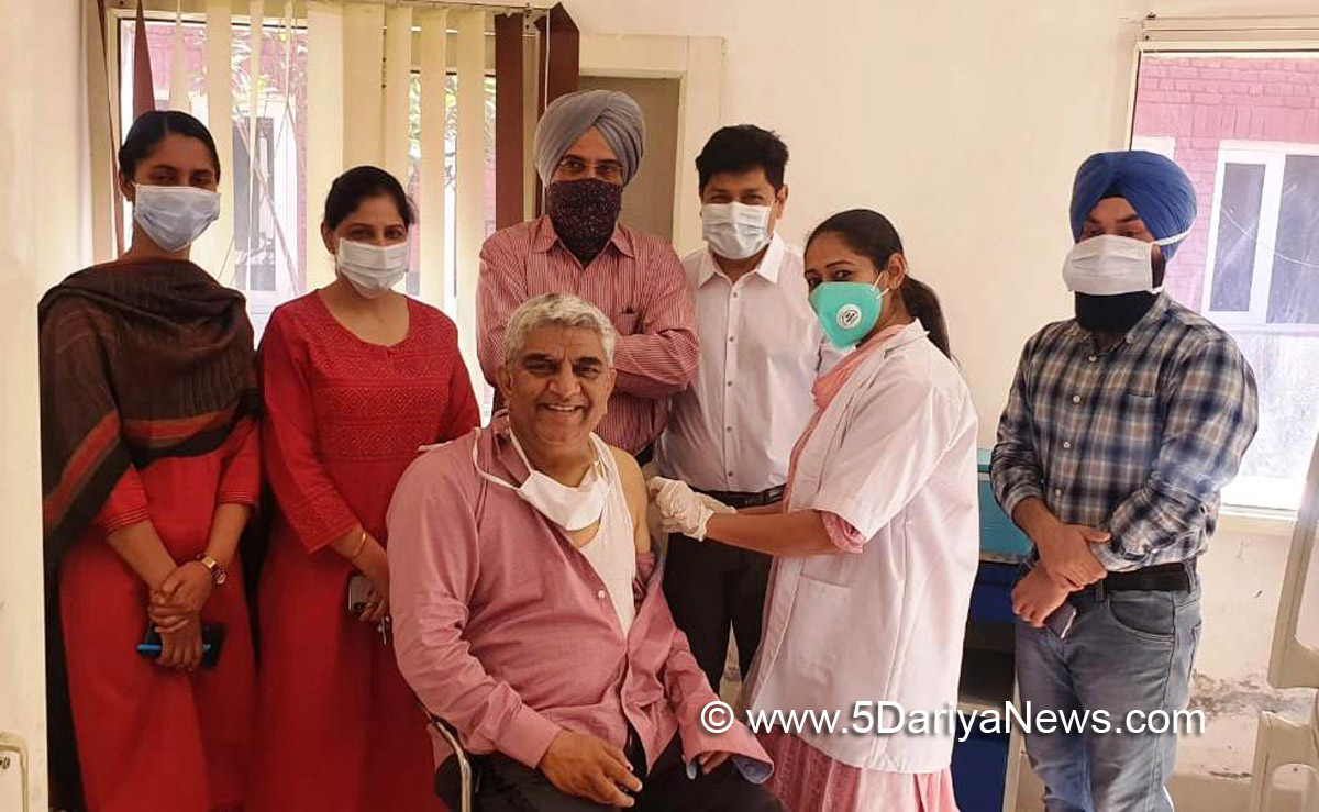  Guru Nanak Dev University, Amritsar, Guru Nanak Dev University Amritsar, Prof. Jaspal Singh Sandhu, GNDU, Coronavirus, COVID 19, Novel Coronavirus, Covaxin, Covishield, Covid-19 Vaccine, COVID-19 Vaccination, COVID Vaccination, Coronavirus Vaccine, Prof. Dr. Karanjeet Singh Kahlon, Dr. Pawan Sharma, Dr. Harpreet Kaur, Dr. Kirandeep Kaur, Dr. Imanjit Singh