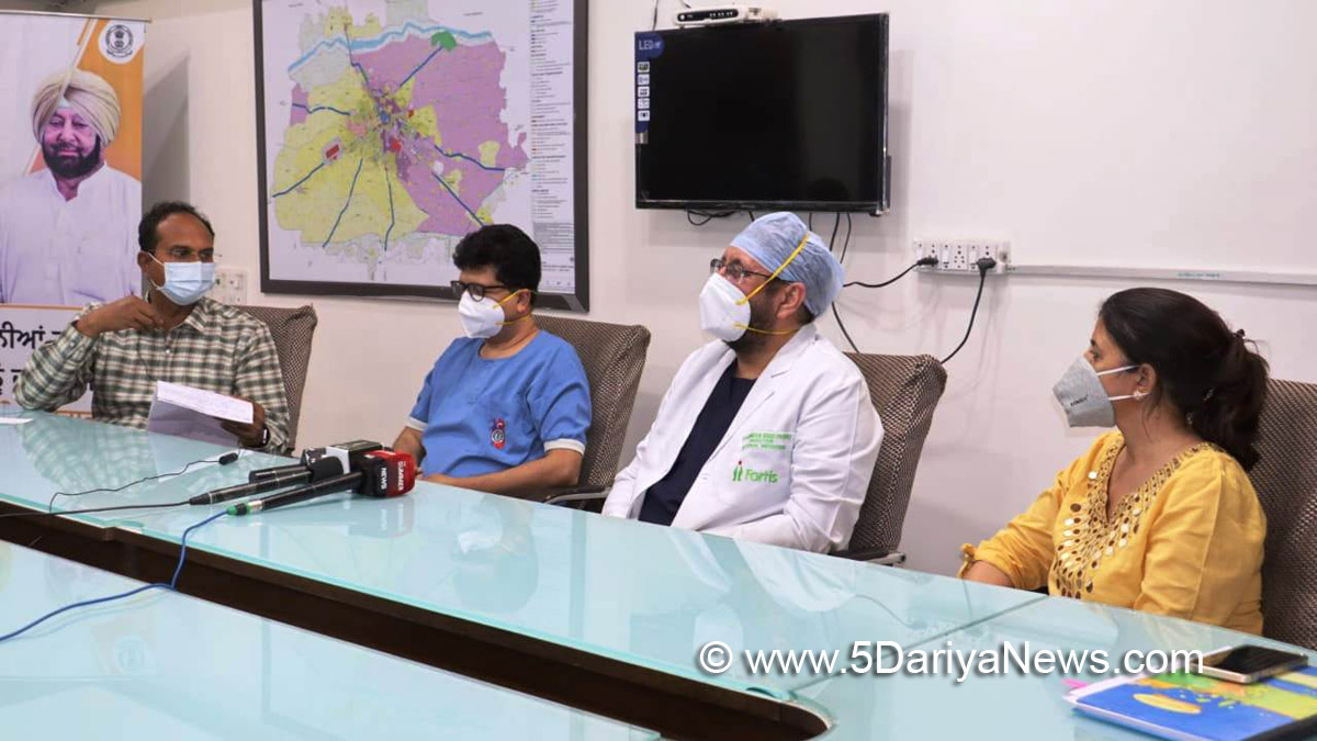 DC Ludhiana, Varinder Kumar Sharma, Deputy Commissioner Ludhiana, Punjab Fights Corona, Coronavirus, COVID 19, Novel Coronavirus, India Fights Corona, Dr. Bishav Mohan, DMC Hospital, Dr Harminder Singh Pannu, Dr. Kiran Gill Ahluwalia