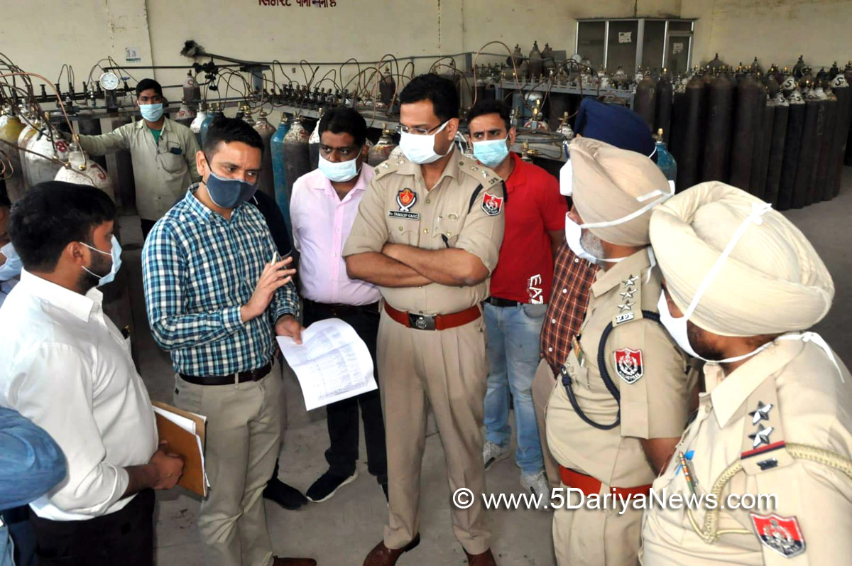  DC Jalandhar, Ghanshyam Thori, Jalandhar, Deputy Commissioner Jalandhar, Dr. Sandeep Garg, oxygen cylinders