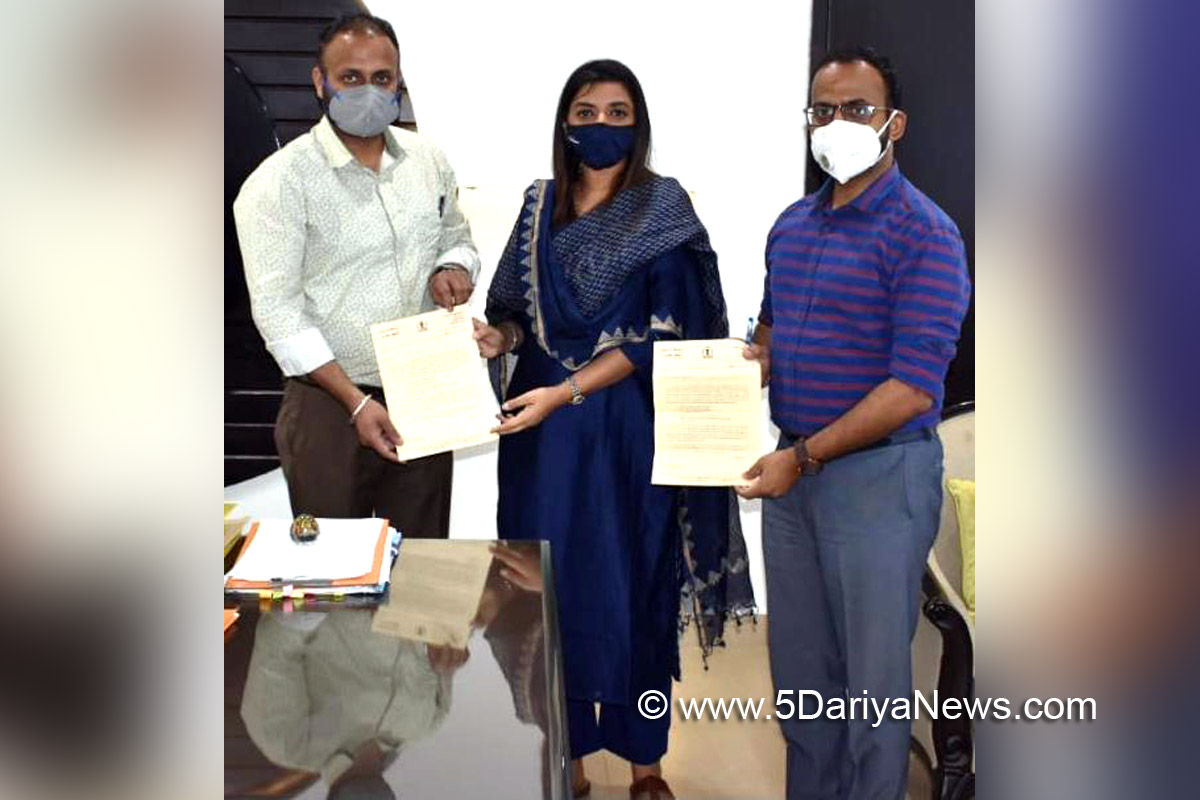  DC Hoshiarpur, Deputy Commissioner Hoshiarpur, Apneet Riyait, Hoshiarpur