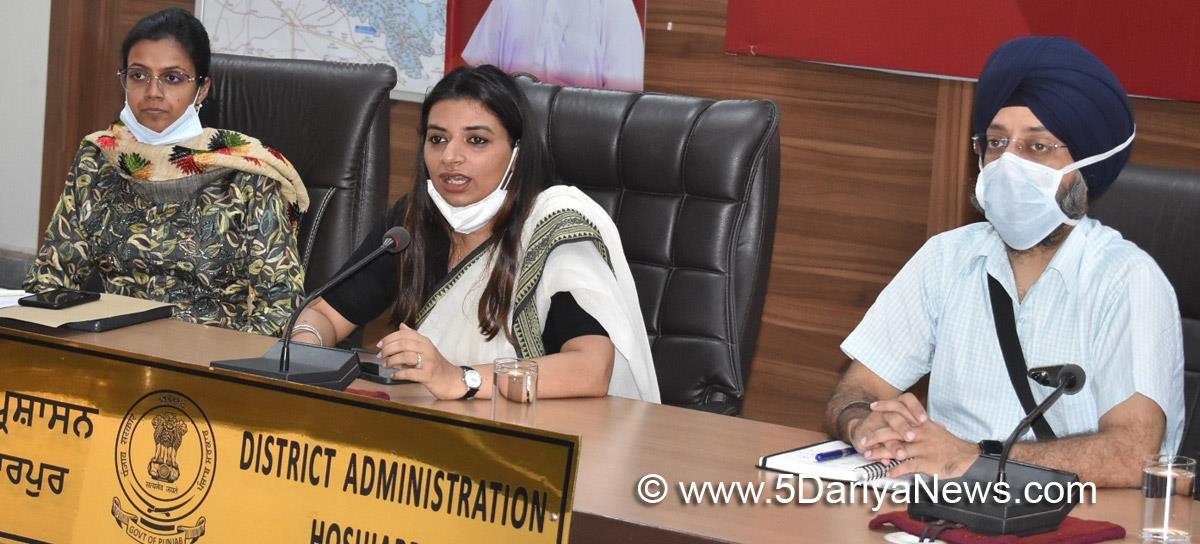 DC Hoshiarpur, Deputy Commissioner Hoshiarpur, Apneet Riyait, Hoshiarpur