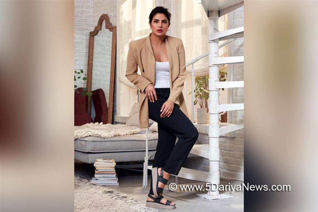 Bollywood, Entertainment, Mumbai, Actress, Cinema, Hindi Films, Movie, Mumbai News, Heroine, Sherlyn Chopra, Shilpa Shetty Kundra, Priyanka Chopra