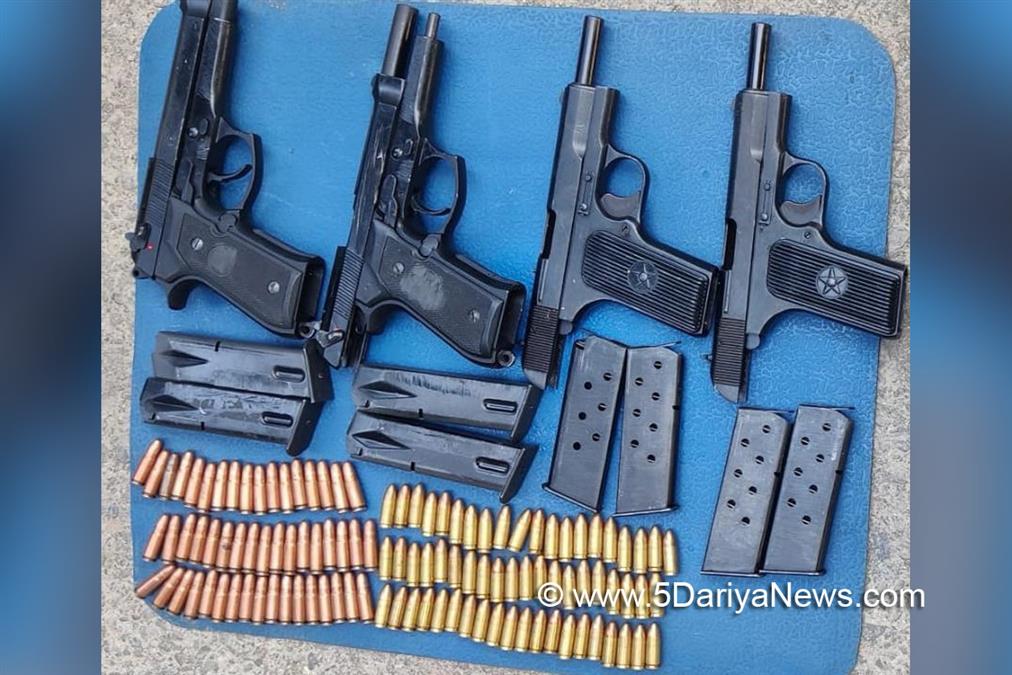 Crime News India, Police, Crime News, Jammu, Kashmir, Pulwama, Four pistols