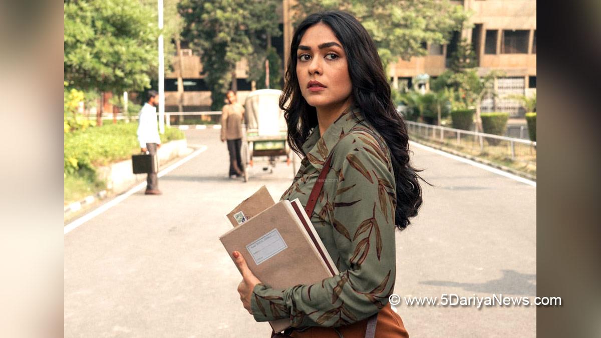 Bollywood, Entertainment, Mumbai, Actress, Cinema, Hindi Films, Movie, Mumbai News, Heroine, Pippa, Mrunal Thakur