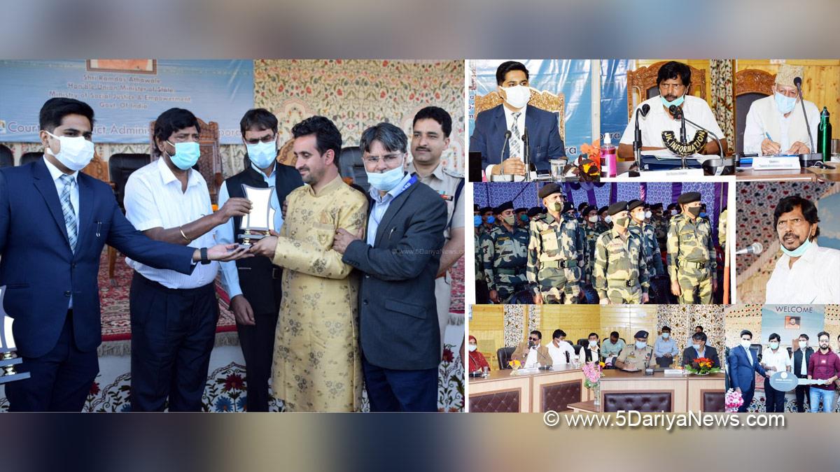Ramdas Athawale, BJP, Bharatiya Janata Party, Deputy Commissioner Bandipora, Dr Owais Ahmad, Bandipora, Kashmir, Jammu And Kashmir, Jammu & Kashmir