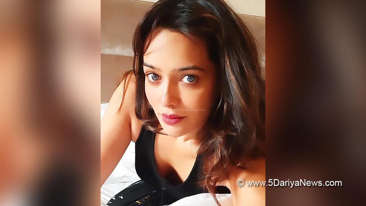 Bollywood, Entertainment, Mumbai, Actress, Cinema, Hindi Films, Movie, Mumbai News, Heroine, Samikssha Batnagar, Bhraamak