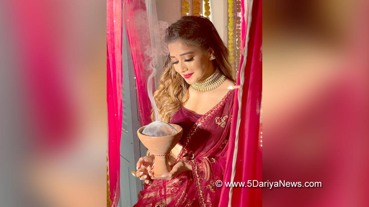 Music, Entertainment, Mumbai, Singer, Song, Mumbai News, Tina Dutta, Mika Singh, Durga maa elo re