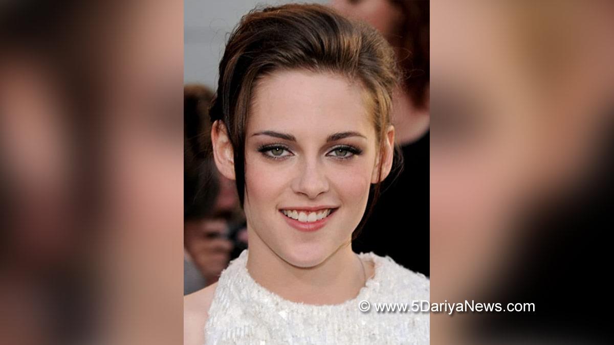 Kristen Stewart, Hollywood, Los Angeles, Actress, Heroine, Spencer, Princess Diana