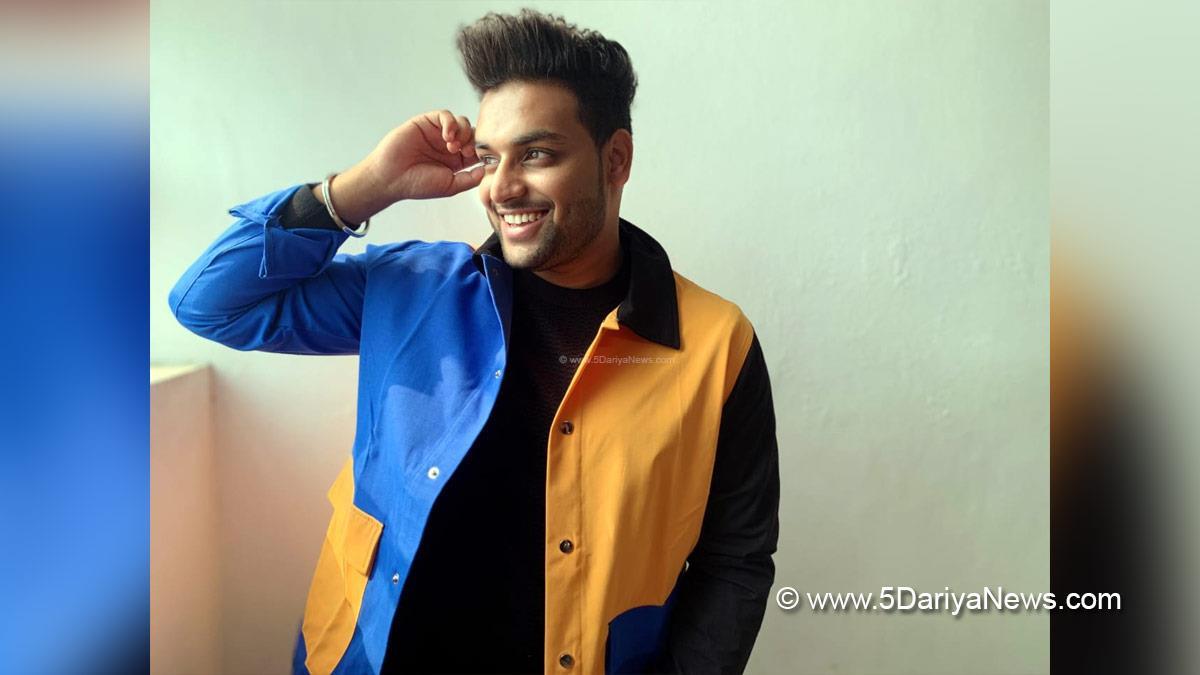 Music, Entertainment, Mumbai, Singer, Song, Mumbai News, Love Wadala, Chal Uth Bandeya, Tabbar