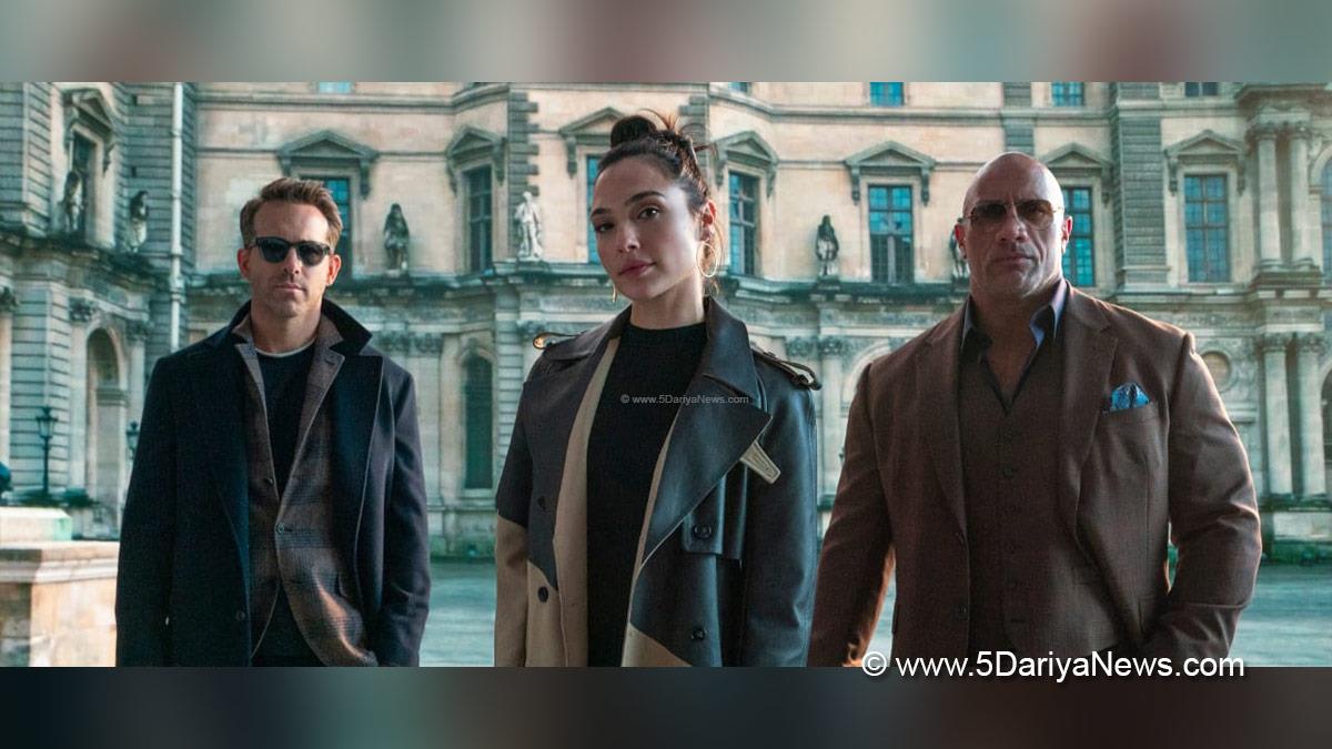 Hollywood, Los Angeles, Actress, Heroine, Gal Gadot, Red Notice, The Rock