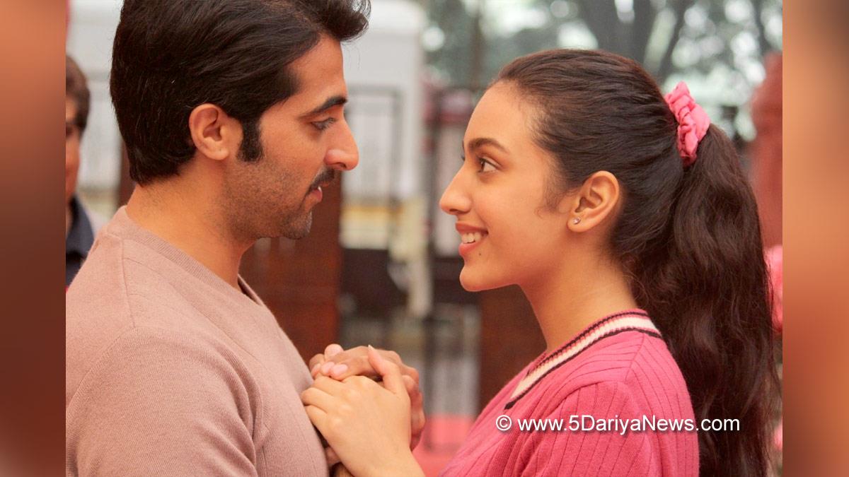 Review, Bollywood, Entertainment, Mumbai, Actress, Actor, Mumbai News, Dil Bekaraar, Director, Habib Faisal, Akshay Oberoi, Sahher Bambba, Sukhmani Sadhana, Anjali Anand, Medha Shankar, Arjun Berry, Raj Babbar, Poonam Dhillon, Padmini Kolhapure, Tej Sapru, Sonali Sachdev, Chandrachur Singh, Suhel Seth, Pankaj Kalra, Alekh Sangal