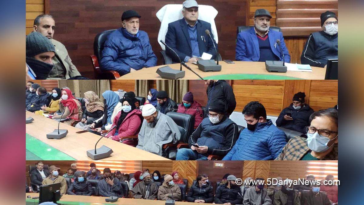 Farmers, Srinagar, Kashmir, Jammu And Kashmir, Jammu & Kashmir