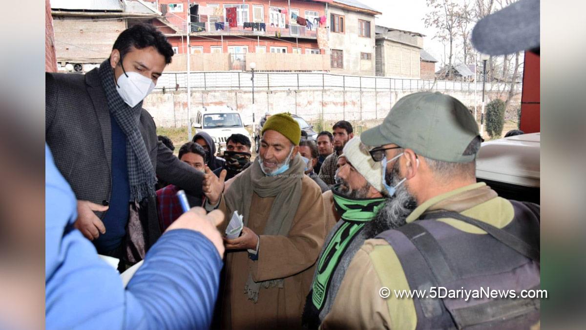 Deputy Commissioner Kulgam, Dr. Bilal Mohi-Ud-Din Bhat, Kulgam, Kashmir, Jammu And Kashmir, Jammu & Kashmir, Good Governance Week, GGW