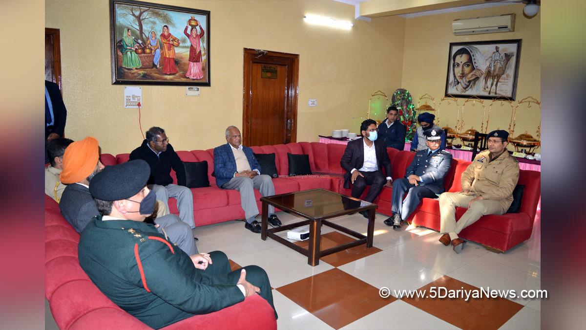 Bandaru Dattatreya, Haryana, Bharatiya Janata Party, BJP, BJP Haryana, Haryana Governor, DC Pathankot, Deputy Commissioner Pathankot, Sanyam Aggarwal, Pathankot
