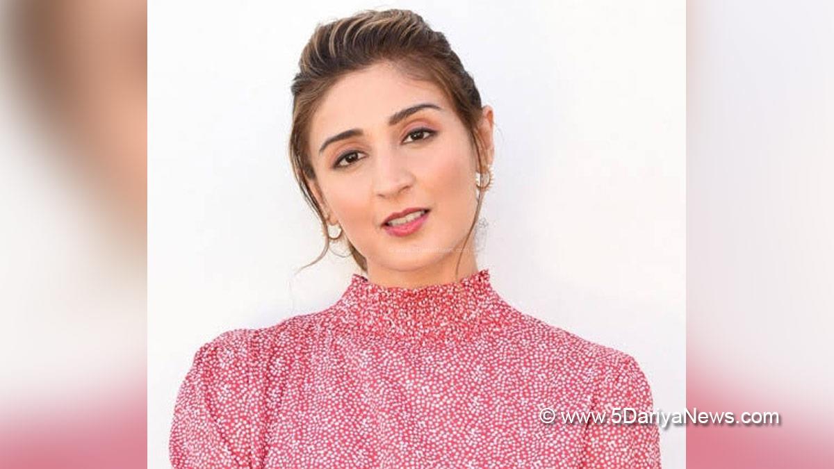 Dhvani Bhanushali, Music, Entertainment, Mumbai, Singar, Song, Mumbai News