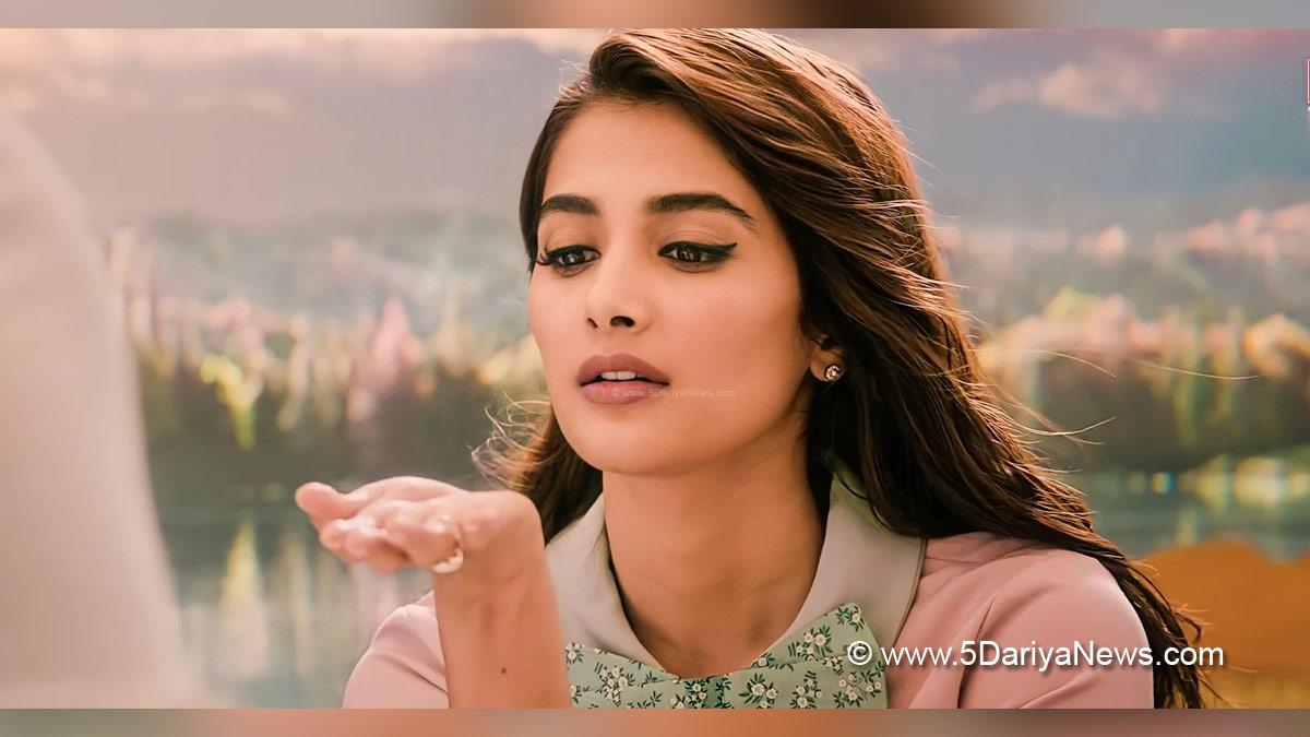 Bollywood, Entertainment, Mumbai, Actor, Actress, Cinema, Hindi Films, Movie, Mumbai News, Heroine, Pooja Hegde, Radhe Shyam