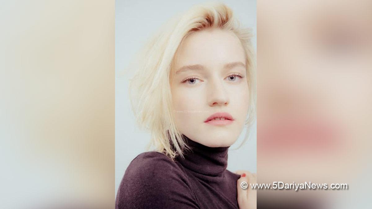 Hollywood, Los Angeles, Actor, Actress, Cinema, Movie, Julia Garner, Apartment 7A