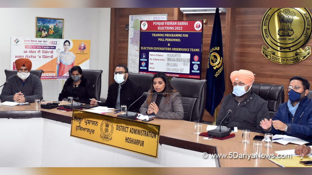 DC Hoshiarpur, Deputy Commissioner Hoshiarpur, Apneet Riyait, Hoshiarpur