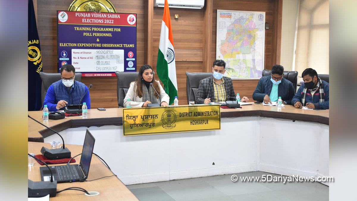 DC Hoshiarpur, Deputy Commissioner Hoshiarpur, Apneet Riyait, Hoshiarpur