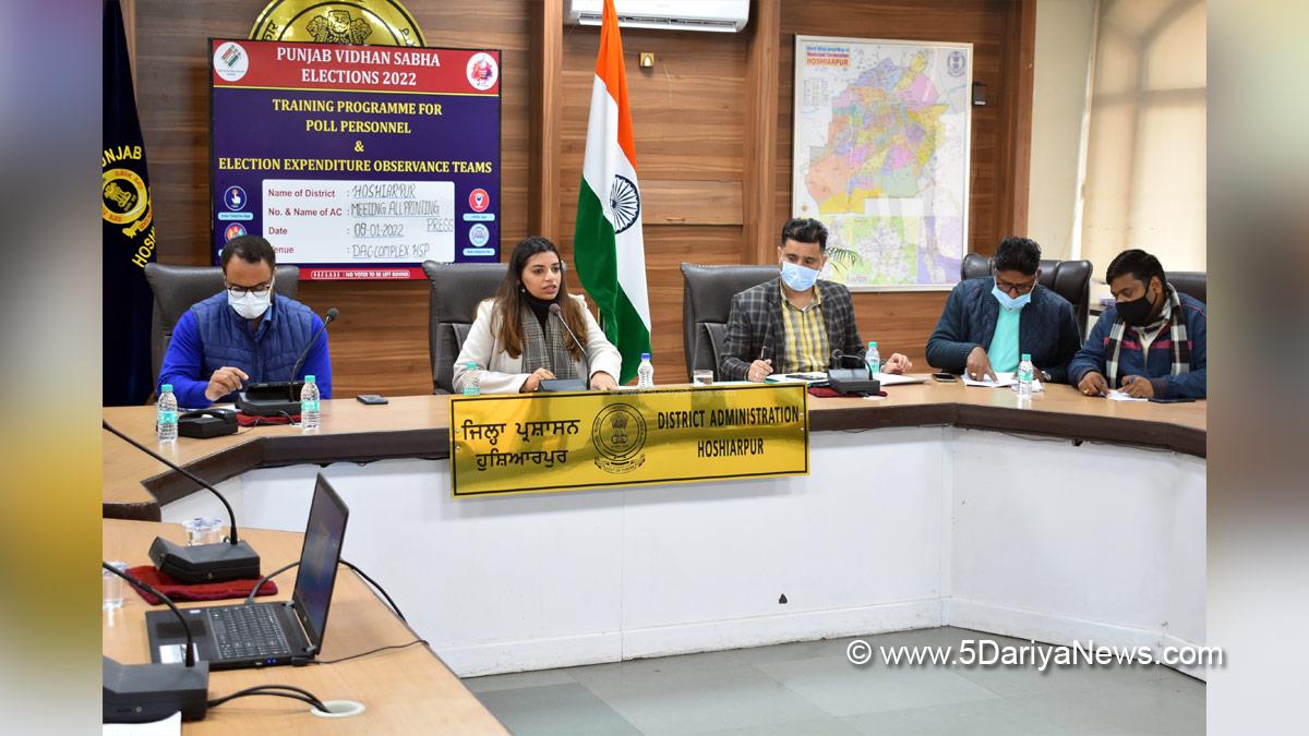DC Hoshiarpur, Deputy Commissioner Hoshiarpur, Apneet Riyait, Hoshiarpur
