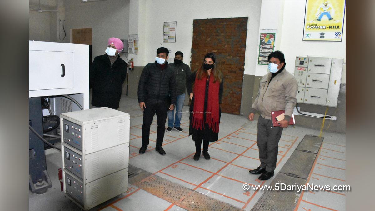 DC Hoshiarpur, Deputy Commissioner Hoshiarpur, Apneet Riyait, Hoshiarpur