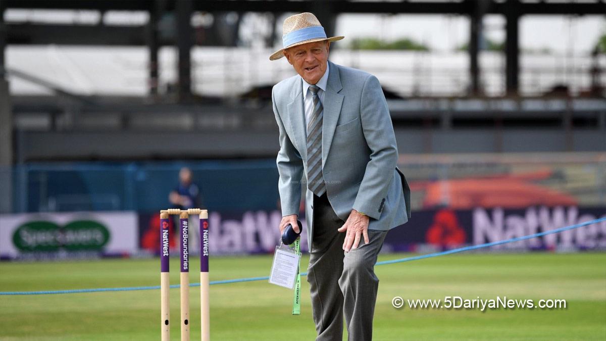 Sports News, Cricket, Cricketer, Player, Bowler, Batsman, London, Geoffrey Boycott