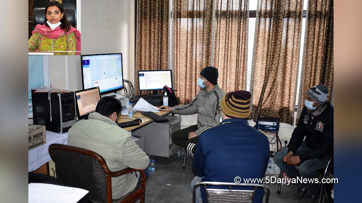 DC Hoshiarpur, Deputy Commissioner Hoshiarpur, Apneet Riyait, Hoshiarpur
