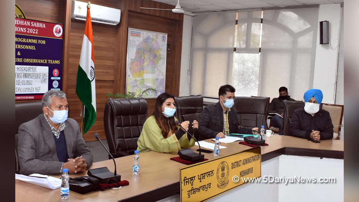 DC Hoshiarpur, Deputy Commissioner Hoshiarpur, Apneet Riyait, Hoshiarpur