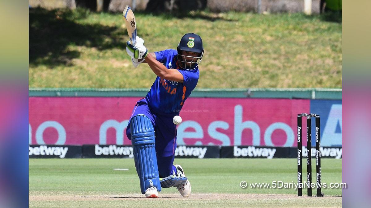 Sports News, Cricket, Cricketer, Player, Bowler, Batsman, Shikhar Dhawan, SA v IND