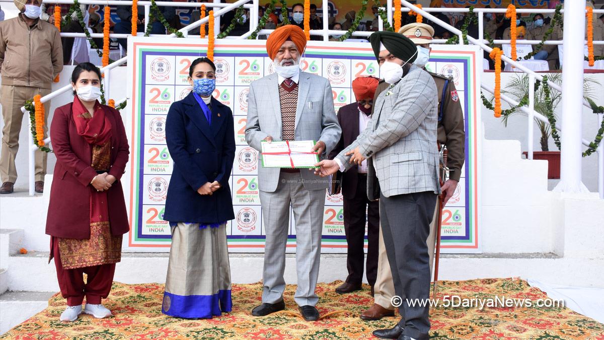 Sangat Singh Gilzian, Congress, Punjab Congress, DC Ropar, Sonali Giri, Deputy Commissioner Ropar, Rupnagar, Ropar, #RepublicDay, #26january, Republic Day, 73rd Republic Day, 73rd Republic Day of India, 26 january