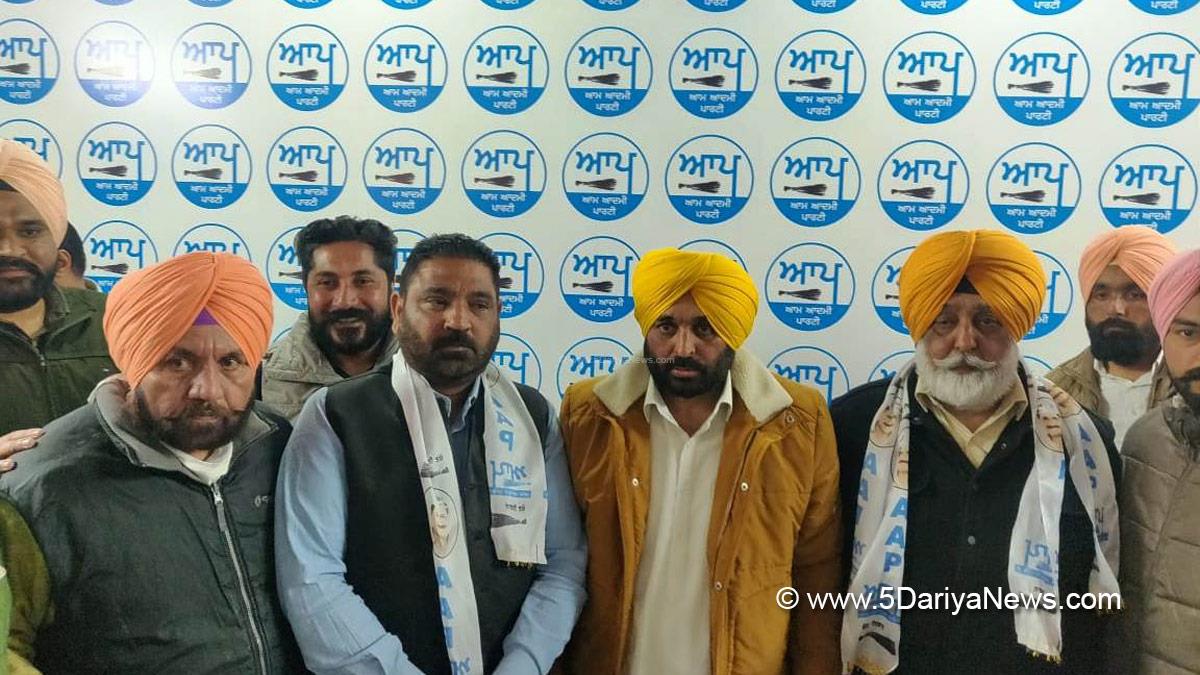 Bhagwant Mann, AAP, Aam Aadmi Party, Aam Aadmi Party Punjab, AAP Punjab, Harchand Singh Barsat, Bhartiya Kisan Union, Lakhowal, Nachhatar Singh