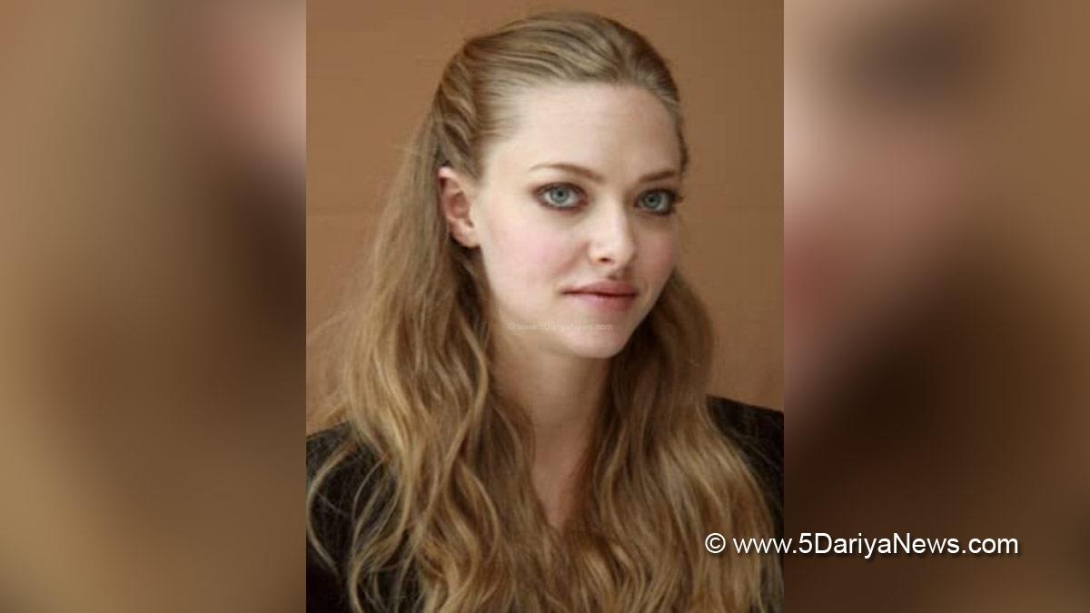 Hollywood, Los Angeles, Actor, Actress, Cinema, Movie, Amanda Seyfried, Tom Holland, The Crowded Room