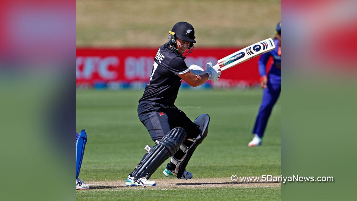 Sports News, Cricket, Cricketer, Player, Bowler, Batswoman, Sophie Devine
