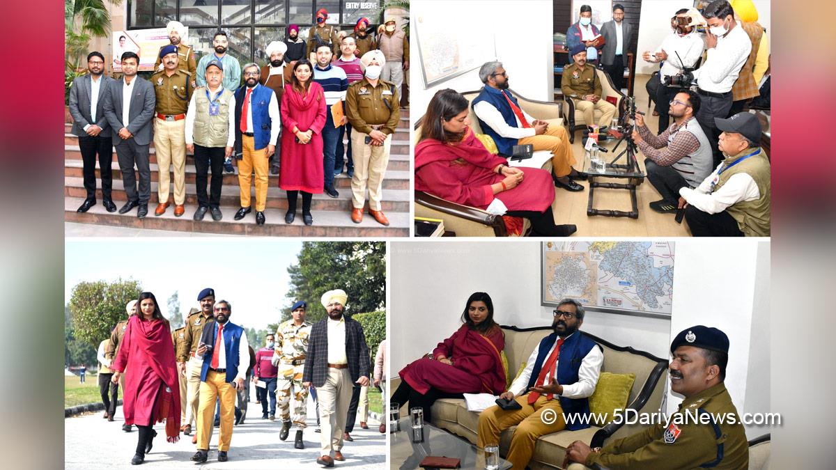 Punjab Election-2022, Punjab Election, Election Commision Punjab, ECI, Punjab Assembly Elections 2022, Election Commission of India, Chief Electoral Officer Punjab, Dr S Karuna Raju, DC Hoshiarpur, Deputy Commissioner Hoshiarpur, Apneet Riyait, Hoshiarpur