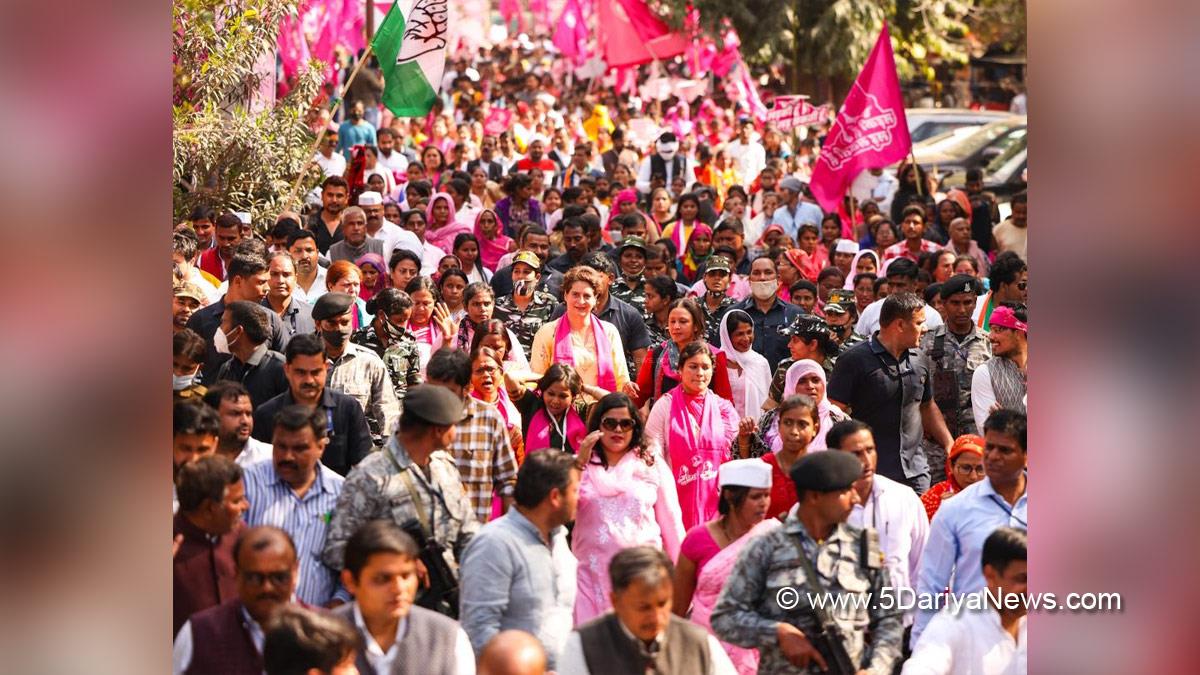 Priyanka Gandhi, Priyanka Gandhi Vadra, Uttar Pradesh, Indian National Congress, Congress, All India Congress Committee, Battle for UP