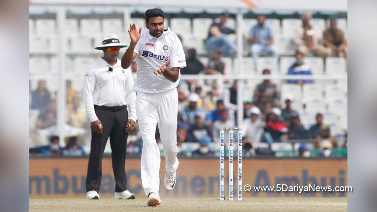 Sports News, Cricket, Cricketer, Player, Bowler, Batsman, Ravichandran Ashwin, Kapil Dev