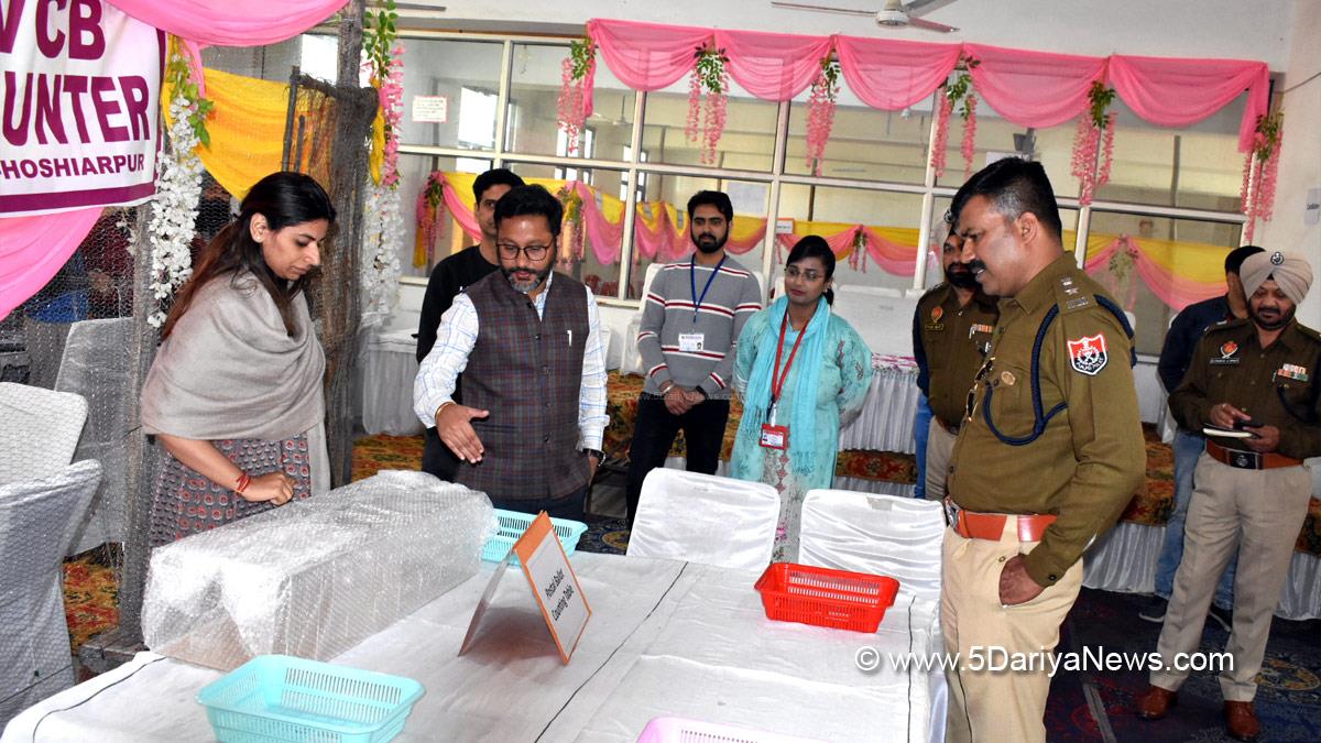 DC Hoshiarpur, Deputy Commissioner Hoshiarpur, Apneet Riyait, Hoshiarpur