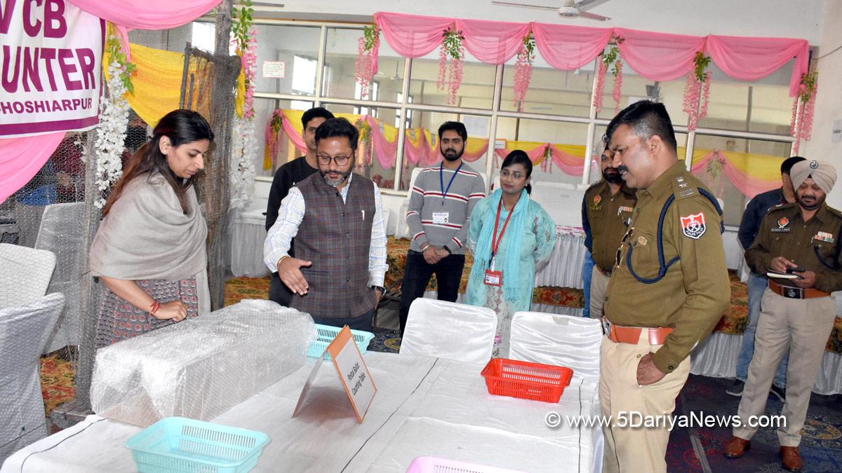 DC Hoshiarpur, Deputy Commissioner Hoshiarpur, Apneet Riyait, Hoshiarpur