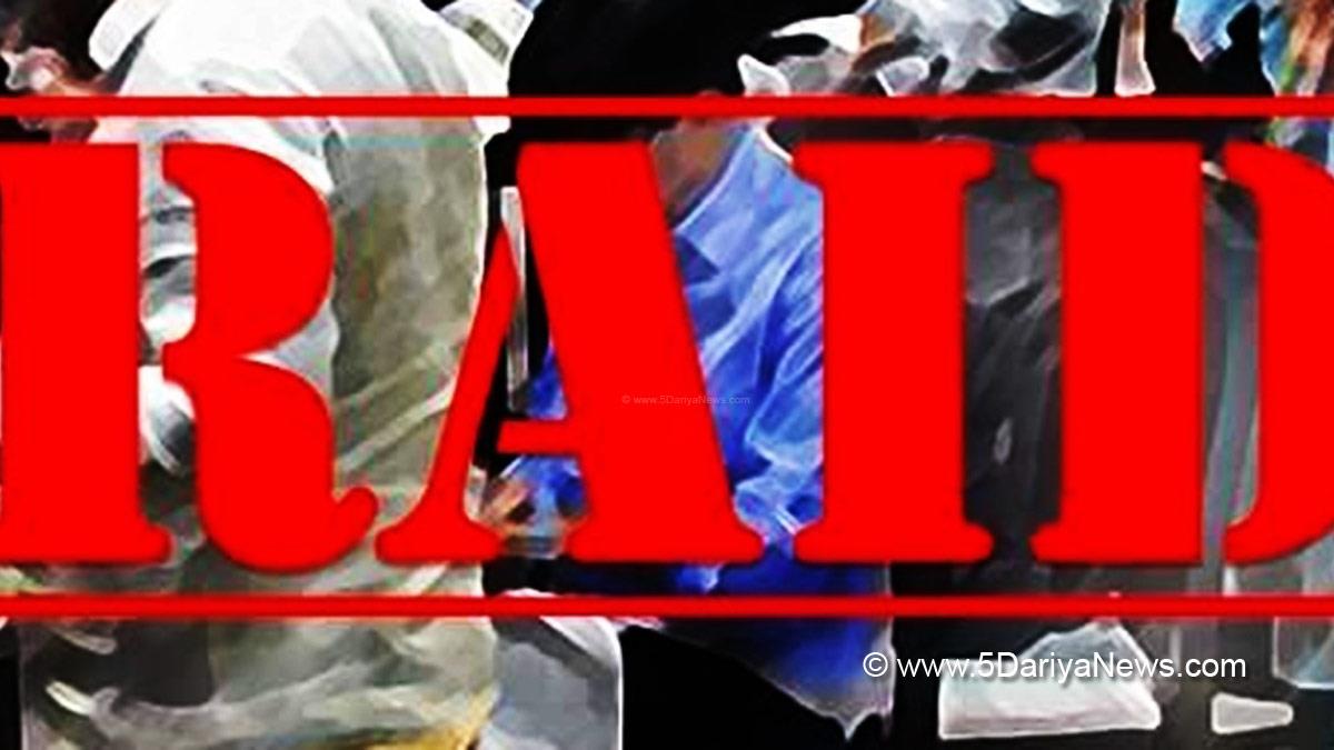 Crime News India, New Delhi, Income Tax Department, Raid, Omax Builder Group