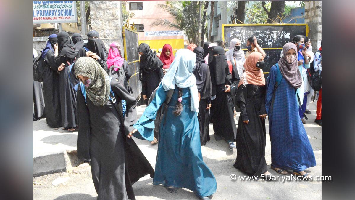 Trending Topics, Hijab Row, Banglore, Hijab Crisis, Karnatka High Court