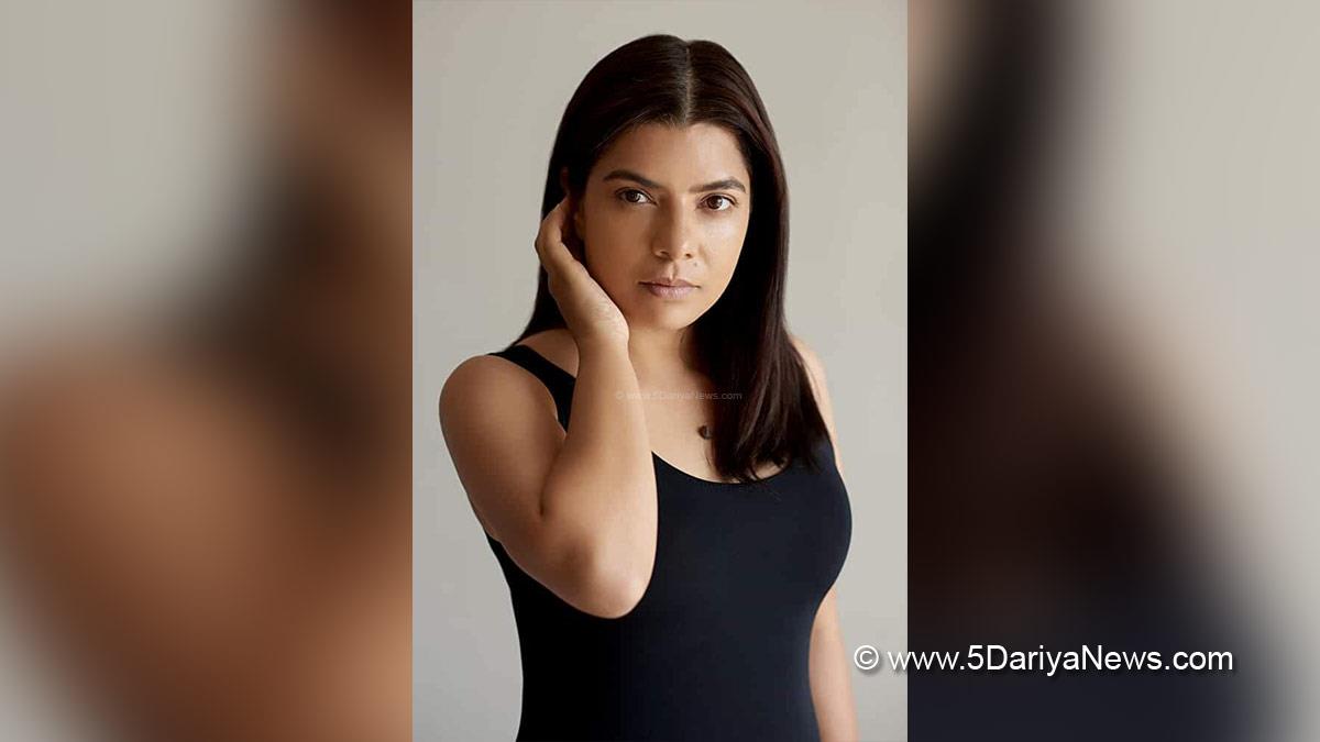 Bollywood, Entertainment, Mumbai, Actress, Cinema, Hindi Films, Movie, Mumbai News, Heroine, Rajshri Deshpande