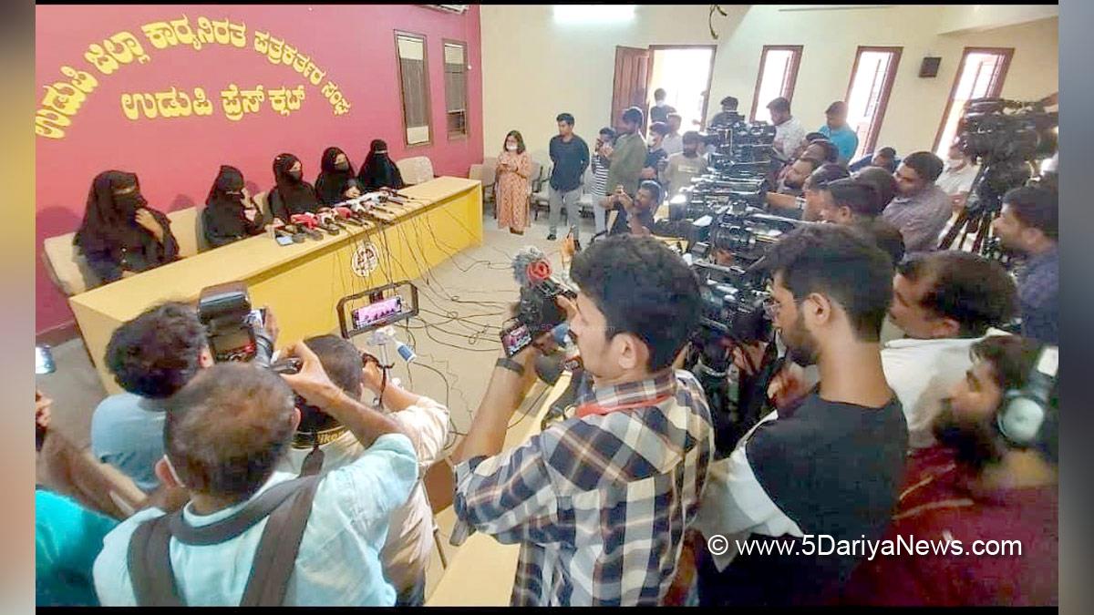 Trending Topics, Hijab Row, Banglore, Hijab Crisis, Karnatka High Court